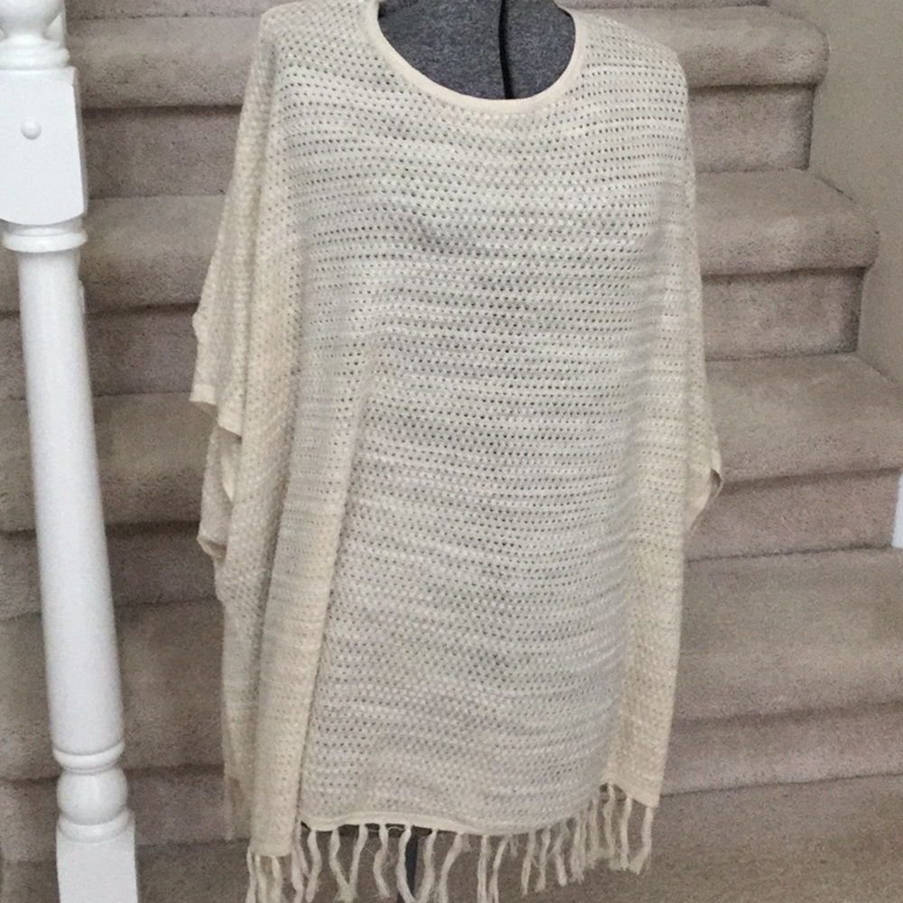 NWT knit with tossed bottom Sejour
